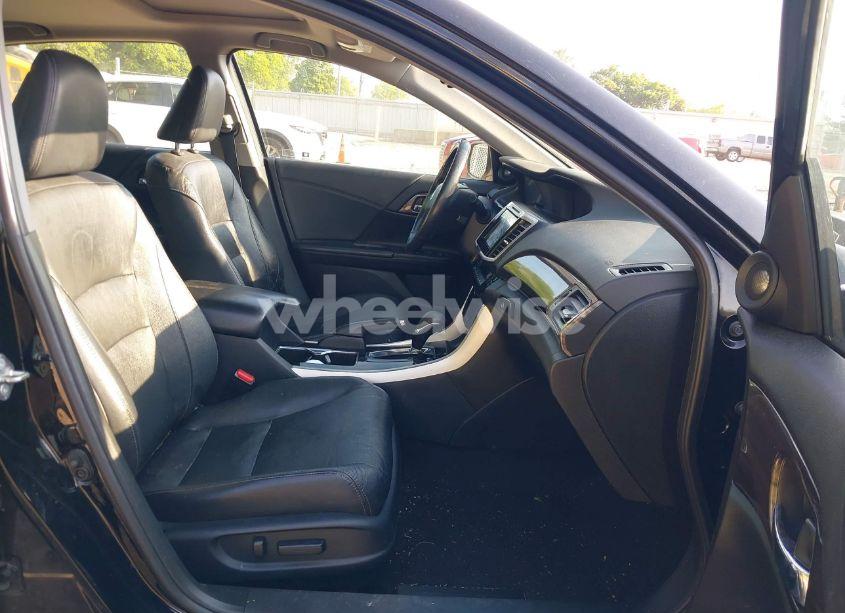 Photo 5 of 2017 Honda Accord EX-L (VIN 1HGCR2F80HA220435)