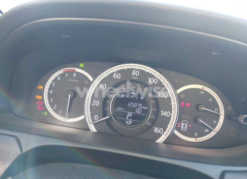 Photo 7 of 2013 Honda Accord SDN (VIN 1HGCR2F81DA043856)