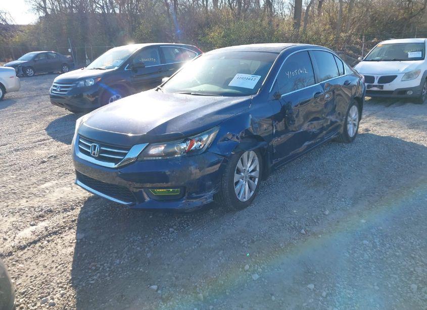 Photo 2 of 2013 Honda Accord EX-L (VIN 1HGCR2F81DA096086)