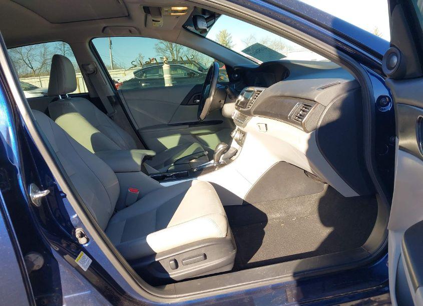 Photo 5 of 2013 Honda Accord EX-L (VIN 1HGCR2F81DA096086)