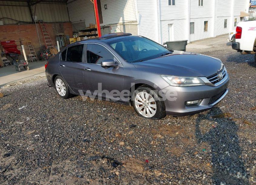 2013 Honda Accord EX-L (VIN 1HGCR2F81DA117650) main photo
