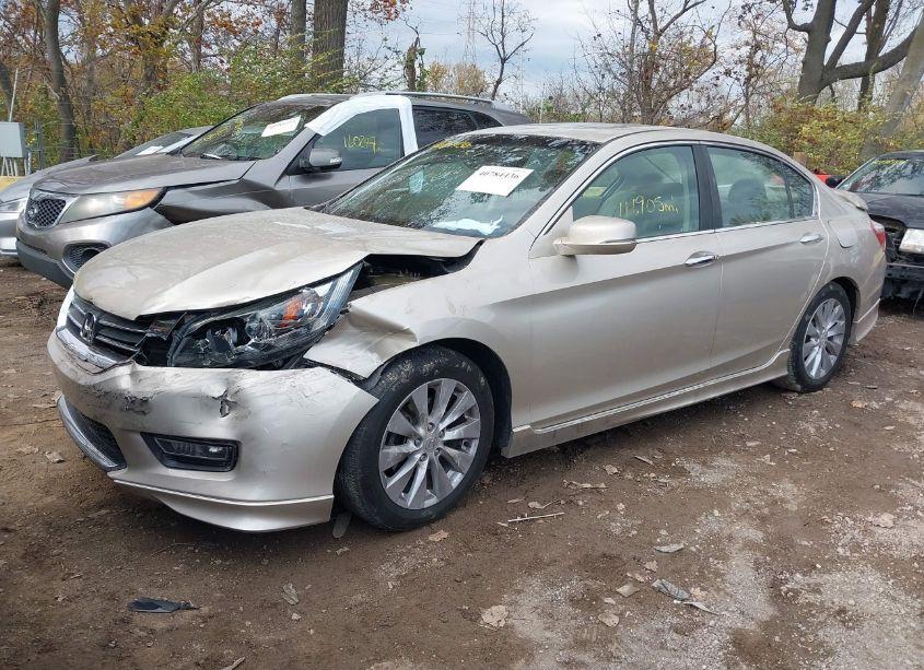 Photo 2 of 2013 Honda Accord EX-L (VIN 1HGCR2F81DA179971)