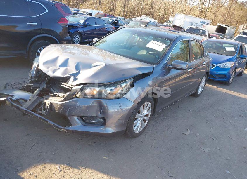 Photo 2 of 2013 Honda Accord EX-L (VIN 1HGCR2F81DA188010)