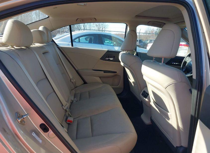 Photo 8 of 2013 Honda Accord EX-L (VIN 1HGCR2F81DA272456)