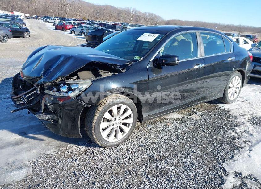 Photo 2 of 2013 Honda Accord EX-L (VIN 1HGCR2F81DA272618)
