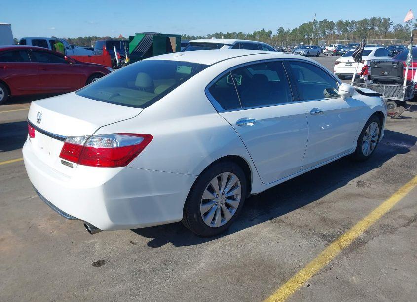 Photo 4 of 2014 Honda Accord EX-L (VIN 1HGCR2F81EA034821)