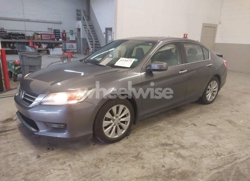 Photo 2 of 2014 Honda Accord EX-L (VIN 1HGCR2F81EA056866)