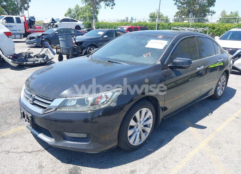 Photo 2 of 2014 Honda Accord EX-L (VIN 1HGCR2F81EA208824)