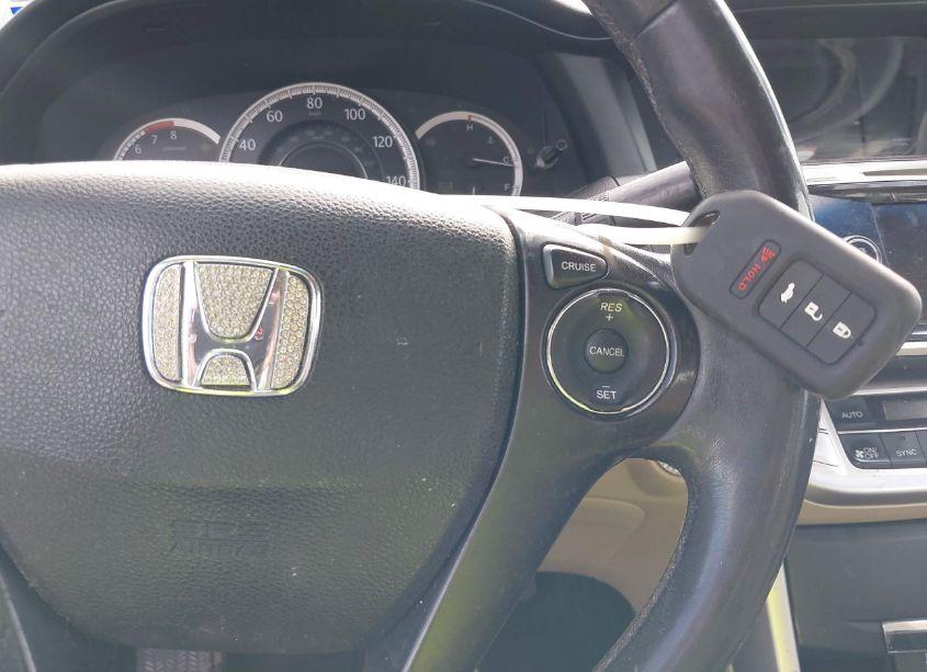 Photo 11 of 2014 Honda Accord EX-L (VIN 1HGCR2F81EA253200)