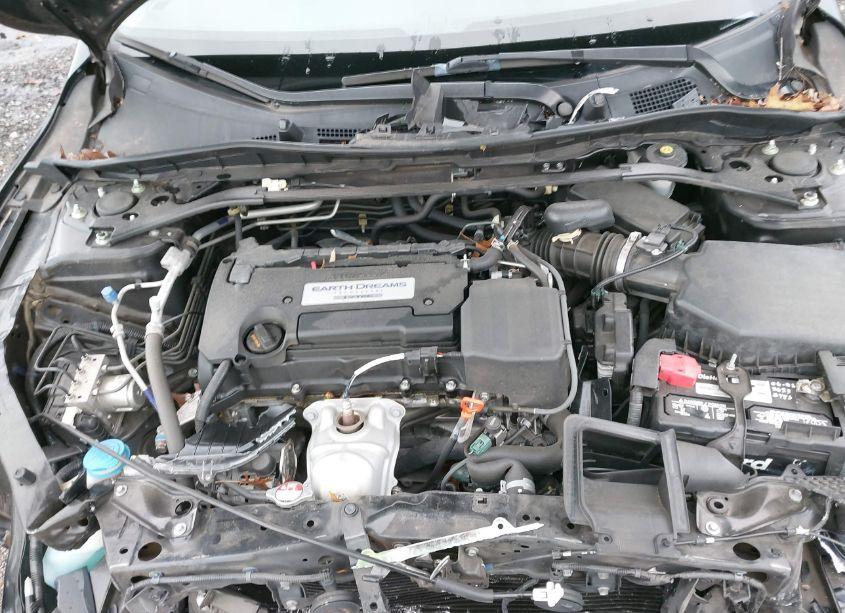 Photo 10 of 2015 Honda Accord EX-L (VIN 1HGCR2F81FA034190)