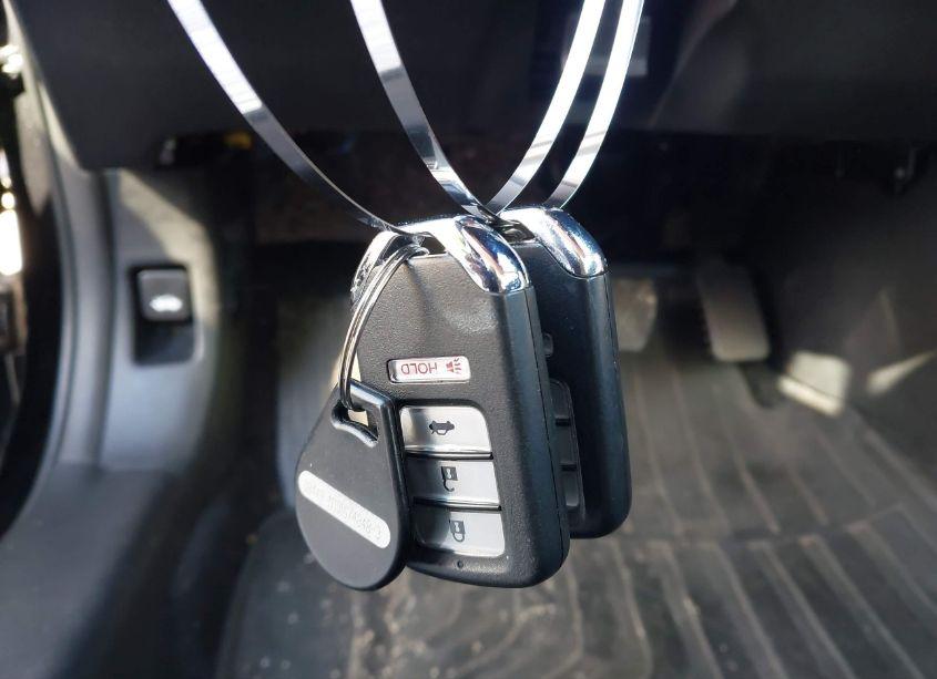 Photo 11 of 2015 Honda Accord EX-L (VIN 1HGCR2F81FA034190)