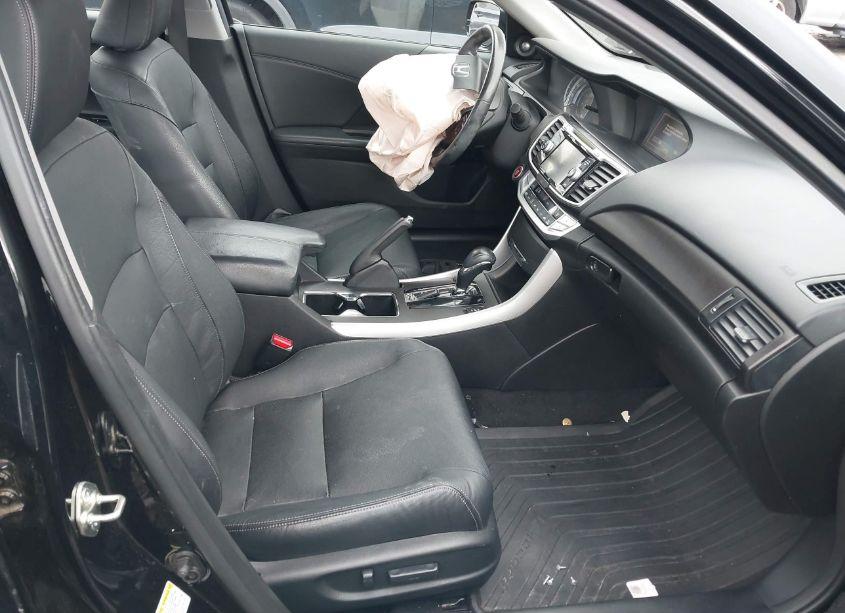 Photo 5 of 2015 Honda Accord EX-L (VIN 1HGCR2F81FA034190)