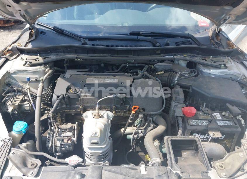 Photo 10 of 2015 Honda Accord EX-L (VIN 1HGCR2F81FA064578)