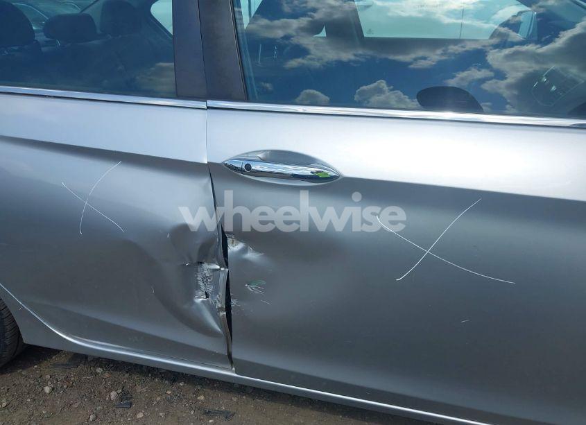 Photo 6 of 2015 Honda Accord EX-L (VIN 1HGCR2F81FA064578)