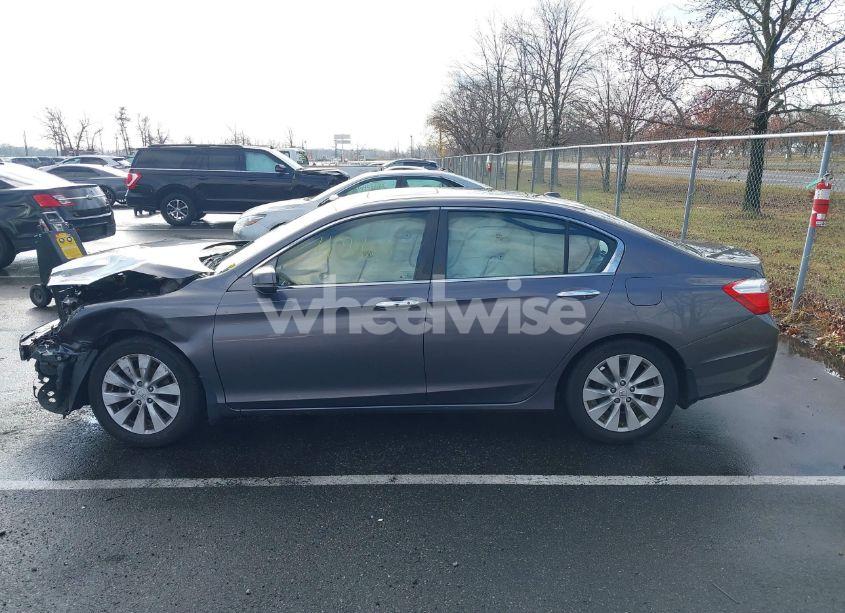 Photo 14 of 2015 Honda Accord EX-L (VIN 1HGCR2F81FA072244)