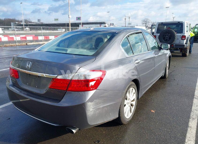 Photo 4 of 2015 Honda Accord EX-L (VIN 1HGCR2F81FA072244)