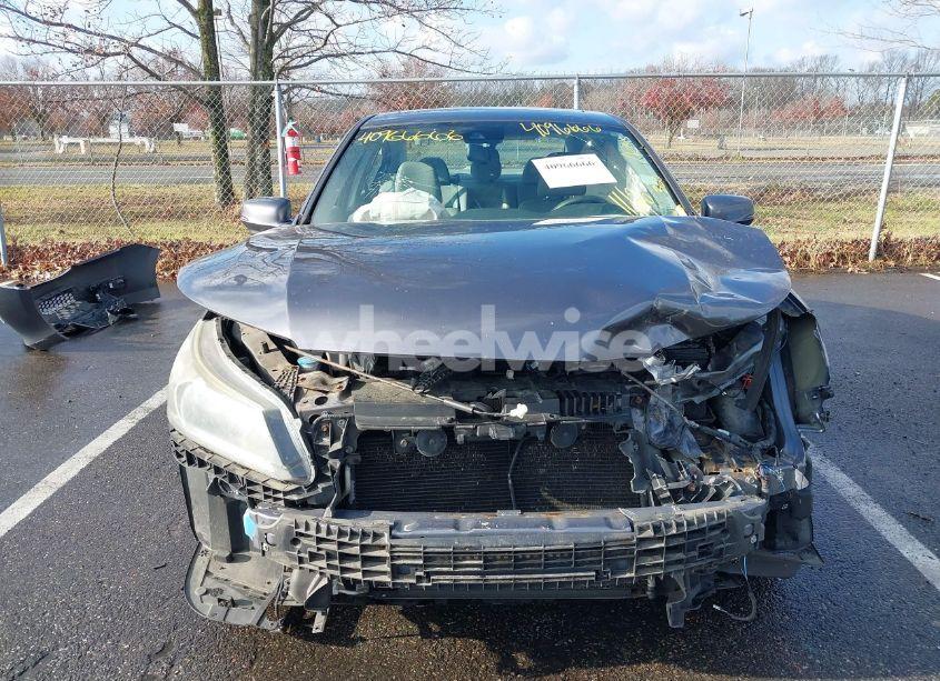 Photo 6 of 2015 Honda Accord EX-L (VIN 1HGCR2F81FA072244)