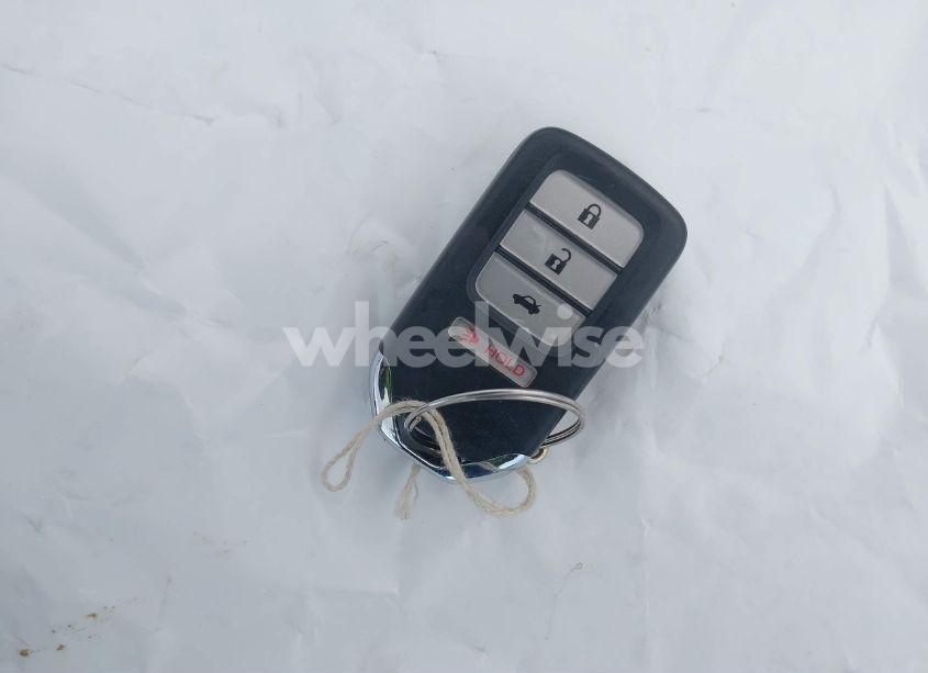 Photo 11 of 2015 Honda Accord EX-L (VIN 1HGCR2F81FA087522)