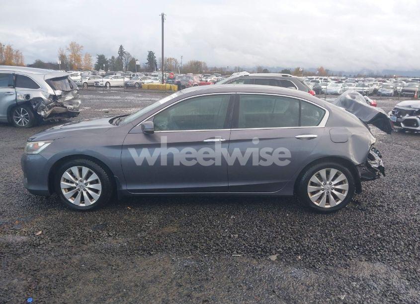 Photo 15 of 2015 Honda Accord EX-L (VIN 1HGCR2F81FA087522)