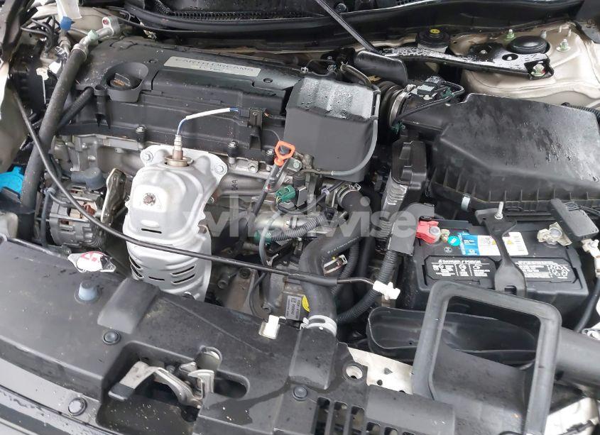 Photo 10 of 2015 Honda Accord EX-L (VIN 1HGCR2F81FA139201)