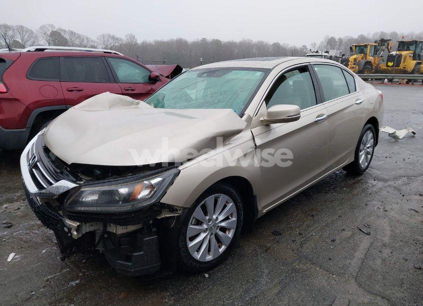 Photo 2 of 2015 Honda Accord EX-L (VIN 1HGCR2F81FA139201)