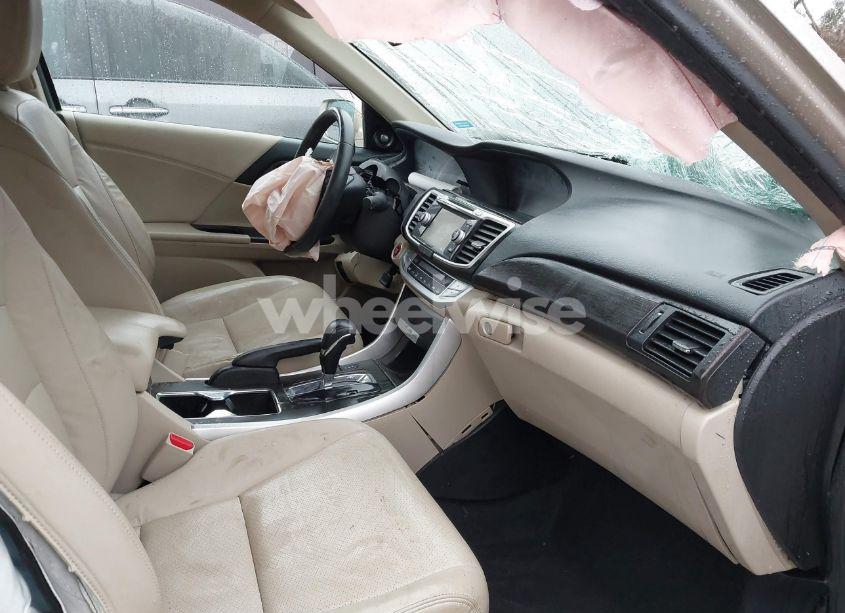 Photo 5 of 2015 Honda Accord EX-L (VIN 1HGCR2F81FA139201)