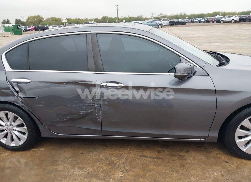 Photo 13 of 2015 Honda Accord EX-L (VIN 1HGCR2F81FA150764)