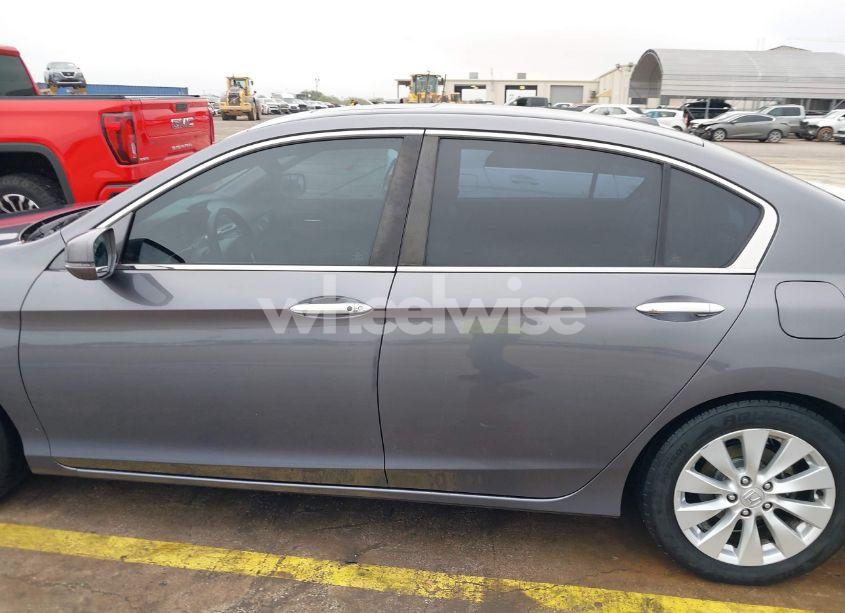 Photo 14 of 2015 Honda Accord EX-L (VIN 1HGCR2F81FA150764)