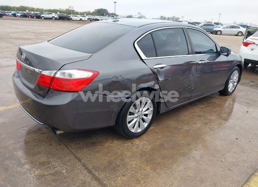 Photo 4 of 2015 Honda Accord EX-L (VIN 1HGCR2F81FA150764)