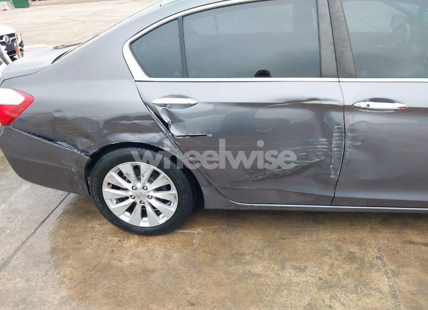 Photo 6 of 2015 Honda Accord EX-L (VIN 1HGCR2F81FA150764)