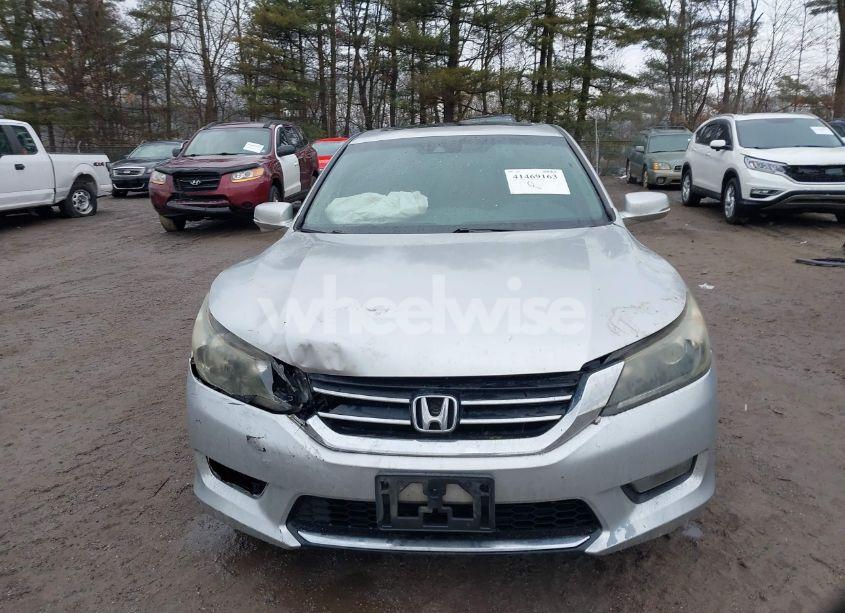 Photo 12 of 2015 Honda Accord EX-L (VIN 1HGCR2F81FA154961)