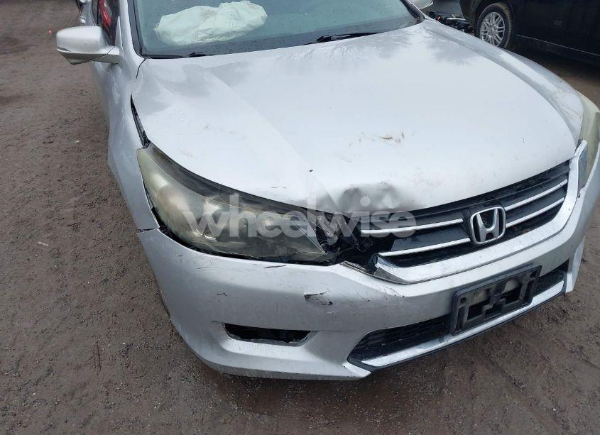 Photo 6 of 2015 Honda Accord EX-L (VIN 1HGCR2F81FA154961)