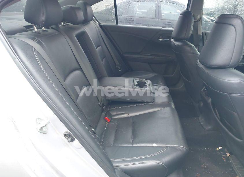 Photo 8 of 2015 Honda Accord EX-L (VIN 1HGCR2F81FA154961)