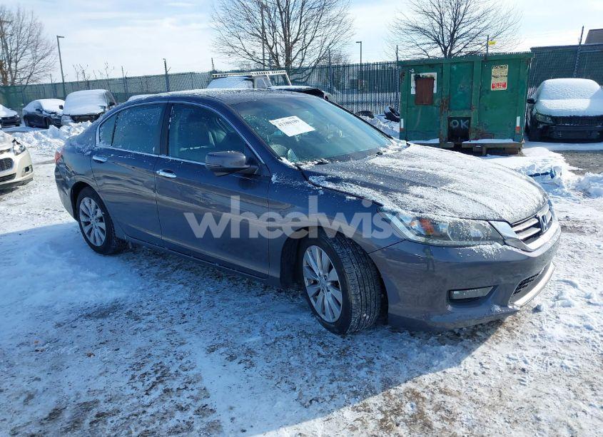 2015 Honda Accord EX-L (VIN 1HGCR2F81FA170397) main photo