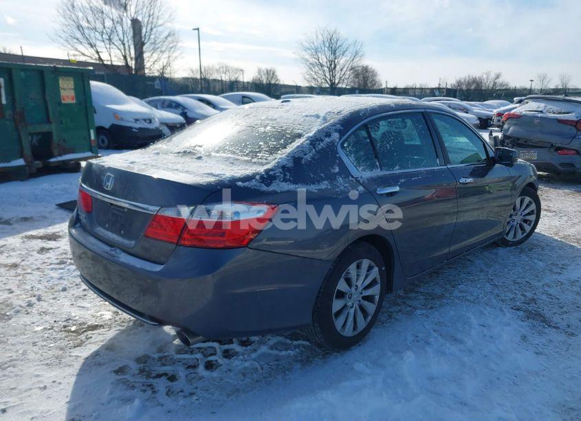 Photo 4 of 2015 Honda Accord EX-L (VIN 1HGCR2F81FA170397)