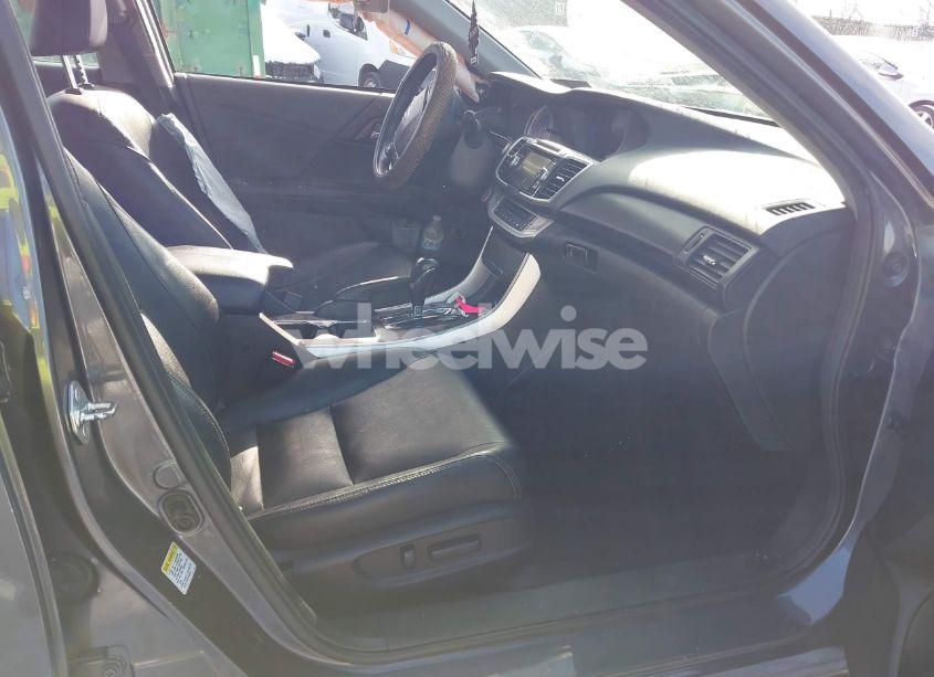 Photo 5 of 2015 Honda Accord EX-L (VIN 1HGCR2F81FA170397)