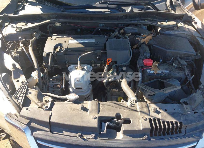 Photo 10 of 2015 Honda Accord EX-L (VIN 1HGCR2F81FA193954)