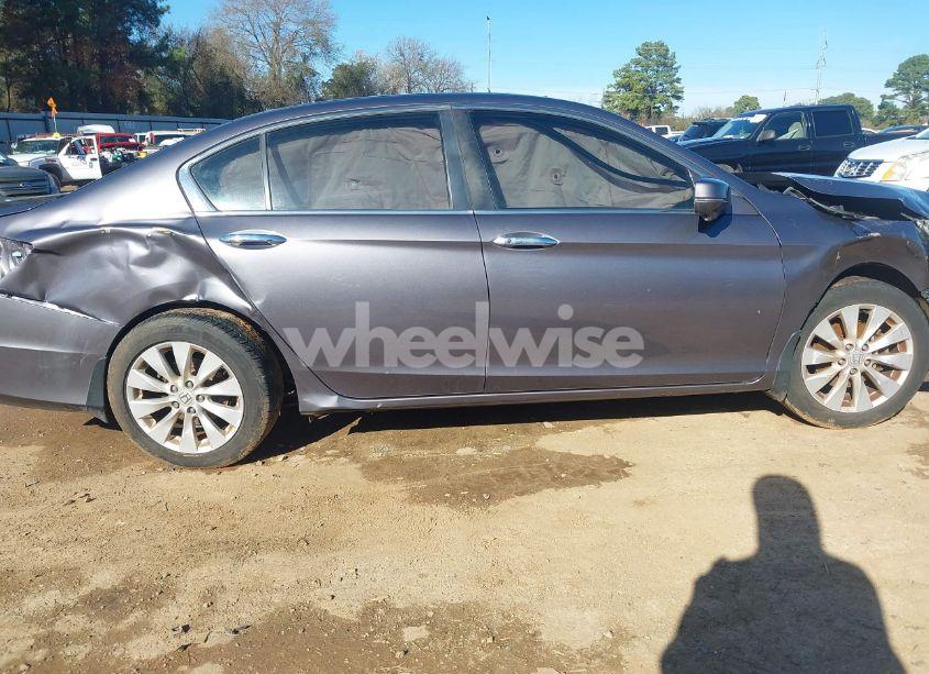 Photo 14 of 2015 Honda Accord EX-L (VIN 1HGCR2F81FA193954)