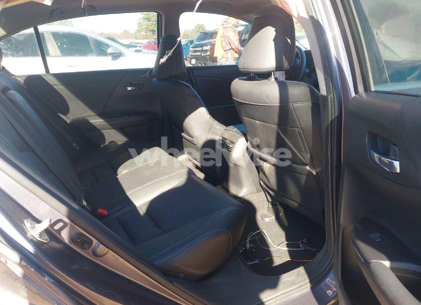 Photo 8 of 2015 Honda Accord EX-L (VIN 1HGCR2F81FA193954)