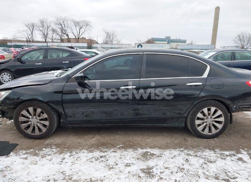 Photo 13 of 2015 Honda Accord EX-L (VIN 1HGCR2F81FA213796)