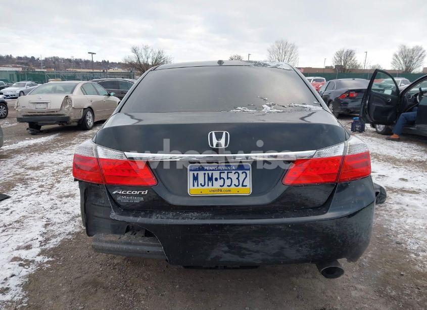 Photo 15 of 2015 Honda Accord EX-L (VIN 1HGCR2F81FA213796)