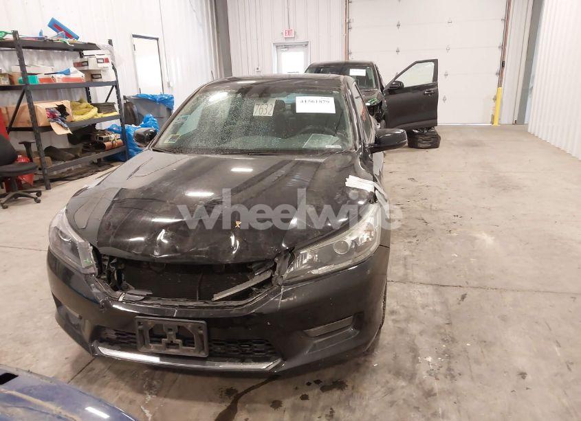 Photo 12 of 2015 Honda Accord EX-L (VIN 1HGCR2F81FA228704)
