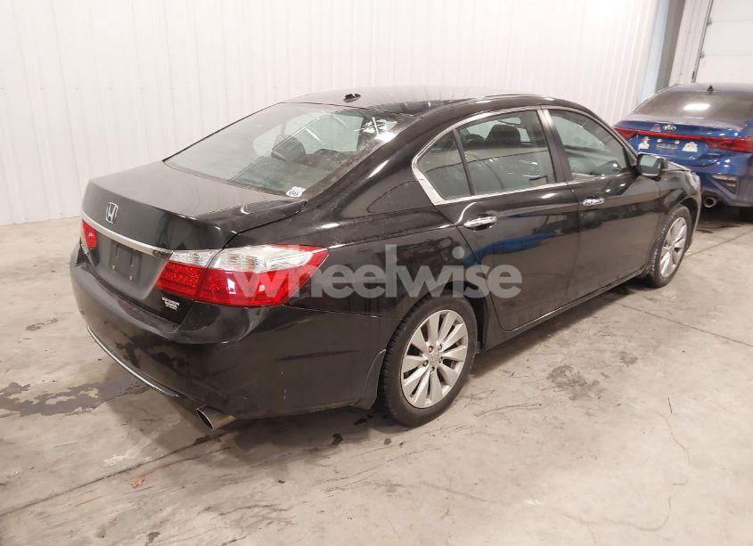 Photo 4 of 2015 Honda Accord EX-L (VIN 1HGCR2F81FA228704)
