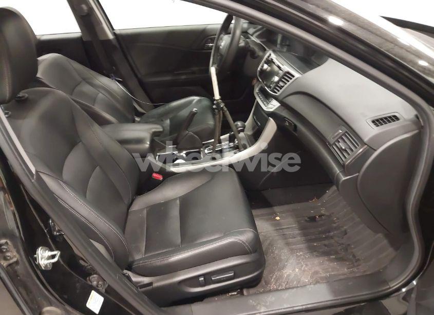 Photo 5 of 2015 Honda Accord EX-L (VIN 1HGCR2F81FA228704)