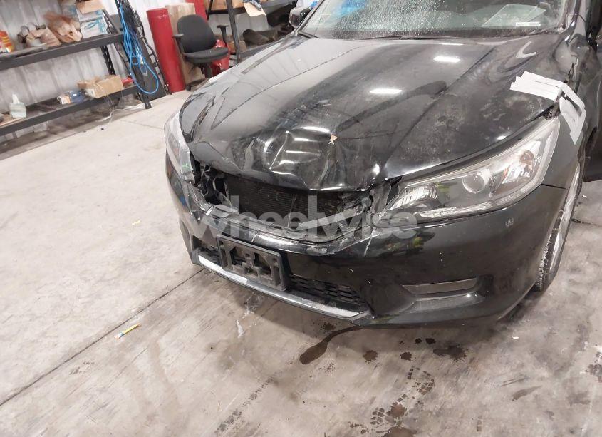 Photo 6 of 2015 Honda Accord EX-L (VIN 1HGCR2F81FA228704)