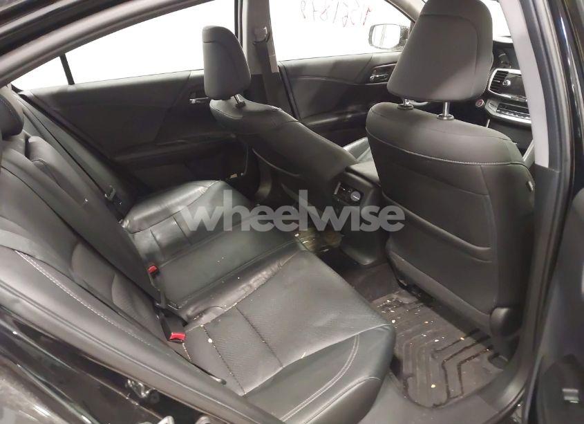 Photo 8 of 2015 Honda Accord EX-L (VIN 1HGCR2F81FA228704)