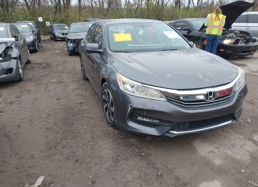 2016 Honda Accord EX-L (VIN 1HGCR2F81GA024423) main photo
