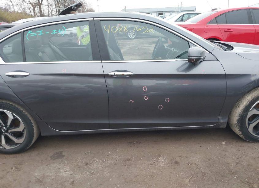 Photo 14 of 2016 Honda Accord EX-L (VIN 1HGCR2F81GA024423)