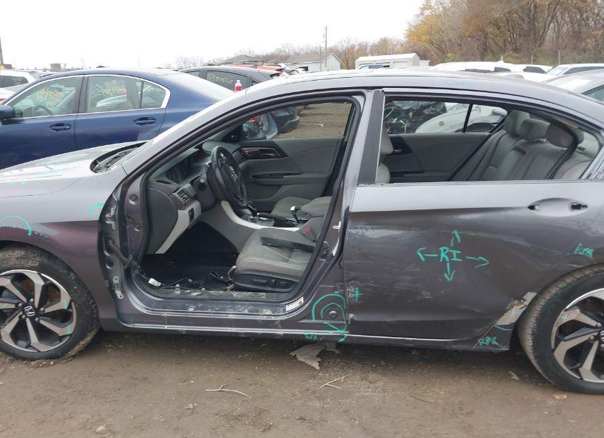 Photo 15 of 2016 Honda Accord EX-L (VIN 1HGCR2F81GA024423)