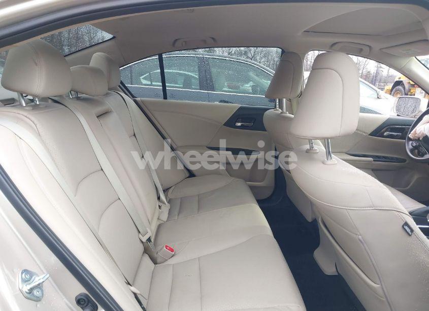 Photo 8 of 2016 Honda Accord EX-L (VIN 1HGCR2F81GA033848)